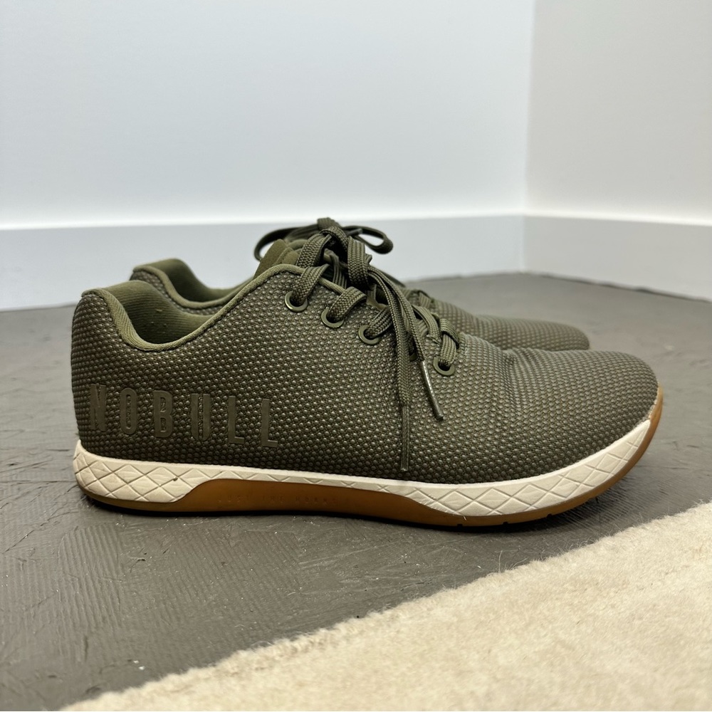 Nobull Women’s Army Green Ivory Gum Workout Trainer Sneakers Size 9